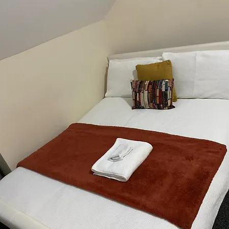 Comfortable 2beds House 4 Contractors & Staycation * ليدز